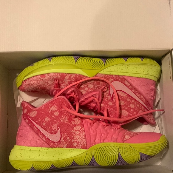 Size 10.5 Patrick Kyrie’s.